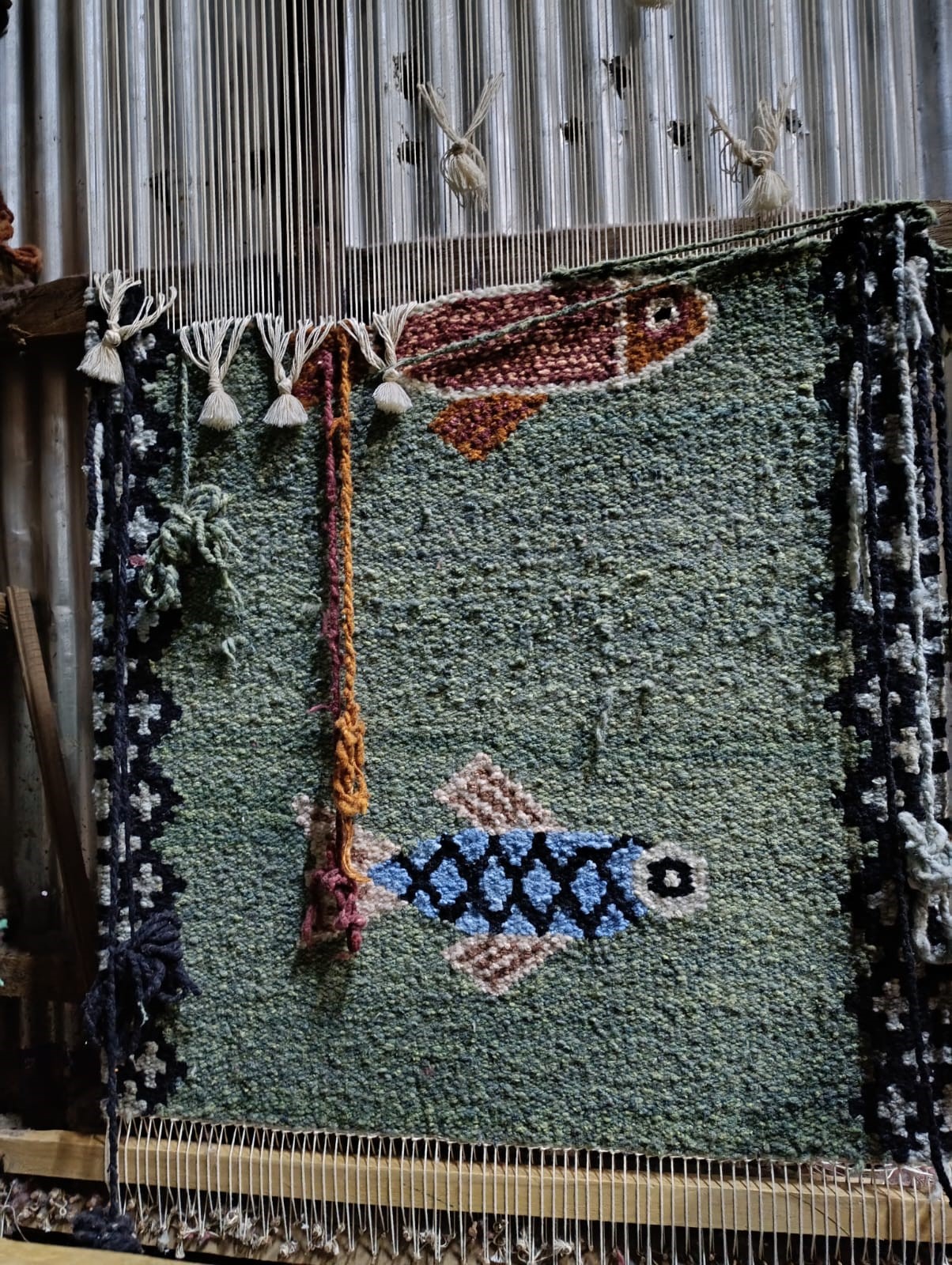 JHWC fish design rug